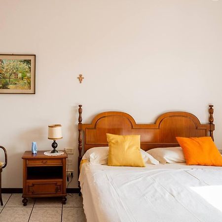 Casa De Rocco No Check In After 19 00 Apartment Brescia Bagian luar foto