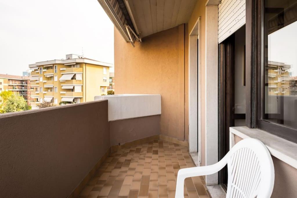 Casa De Rocco No Check In After 19 00 Apartment Brescia Bagian luar foto