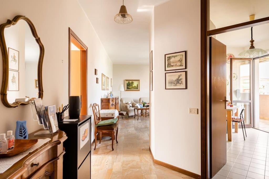 Casa De Rocco No Check In After 19 00 Apartment Brescia Bagian luar foto